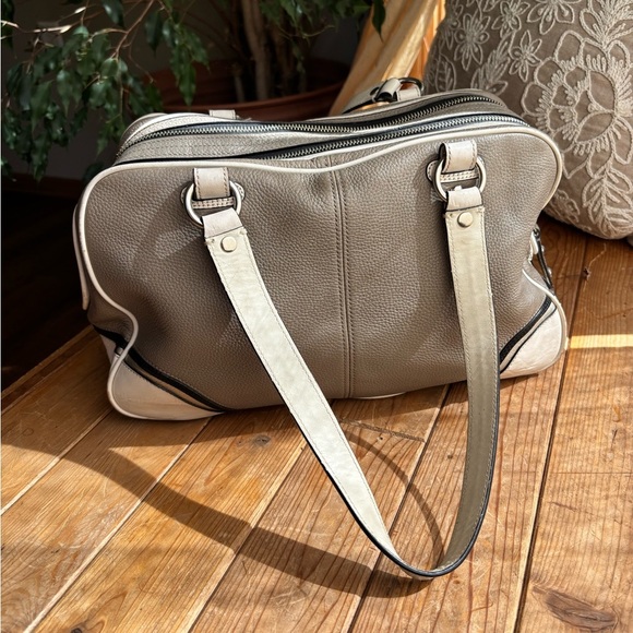 Coach “Laura” Bag F15176 - Picture 4 of 11